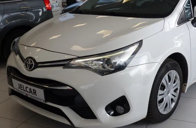 dolnośląskie Toyota Avensis cena 39999 przebieg: 264017, rok produkcji 2016 z Tarnów